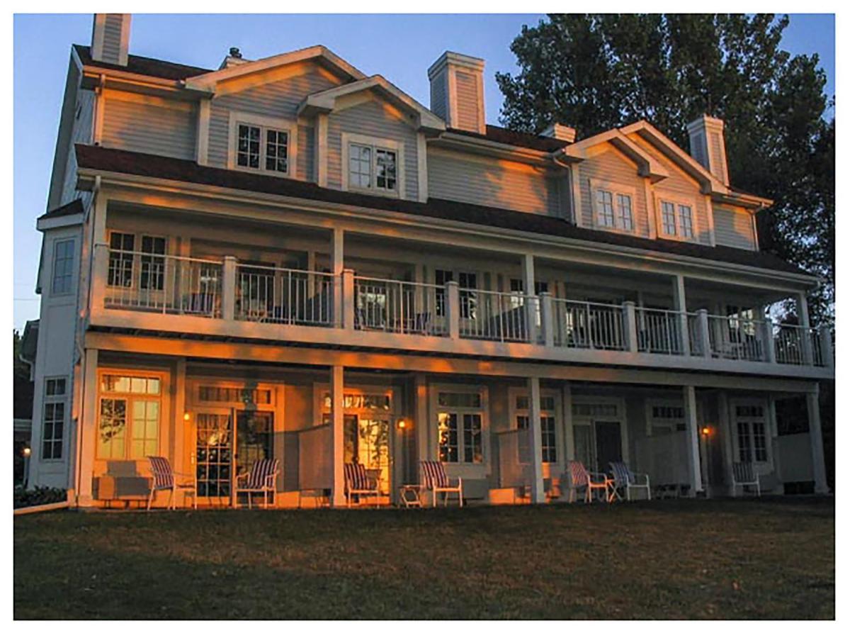 The Hill Hotel Lake Geneva